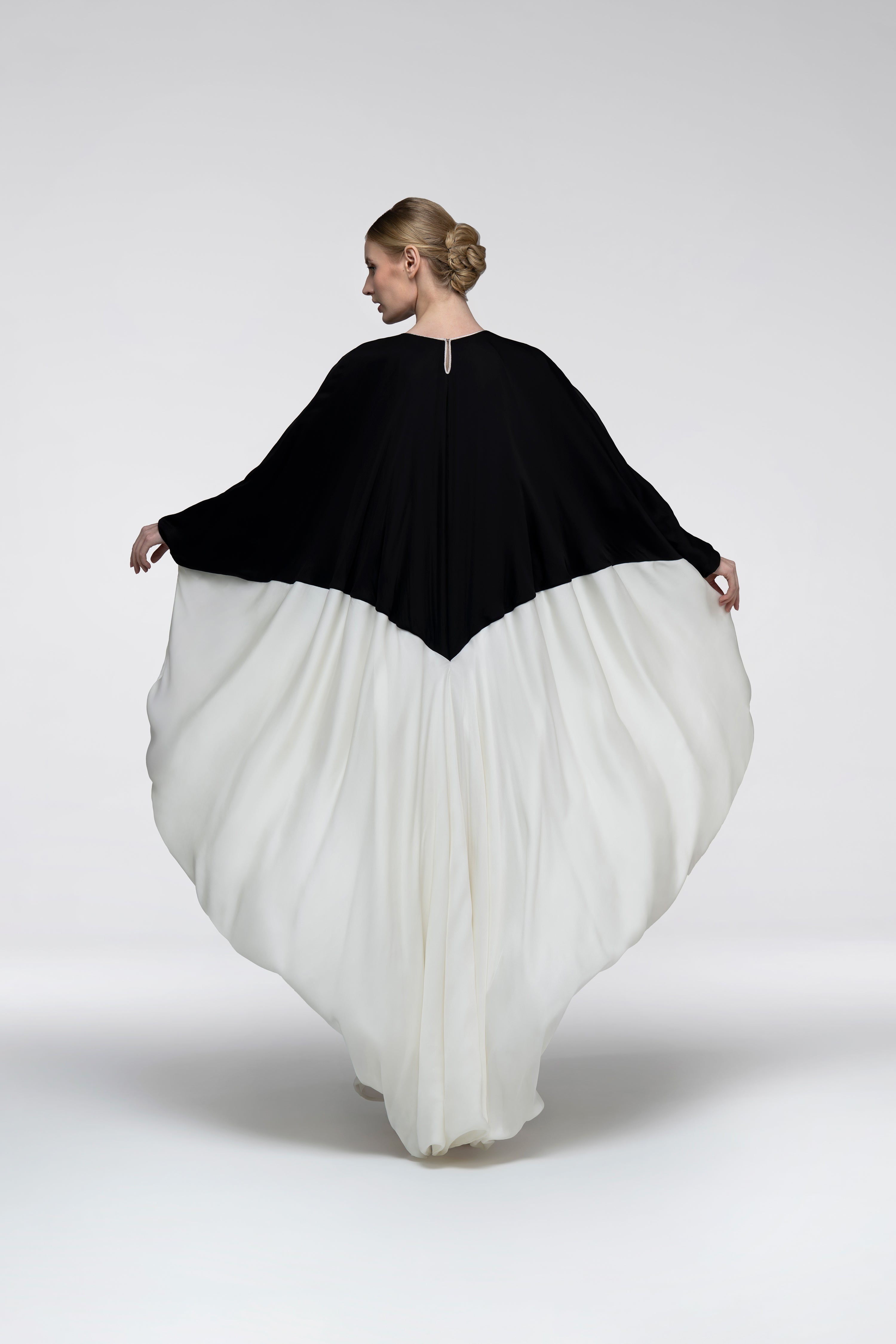Look 8 - White & Black Caftan